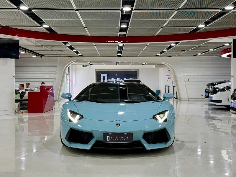 Lamborghini supercar