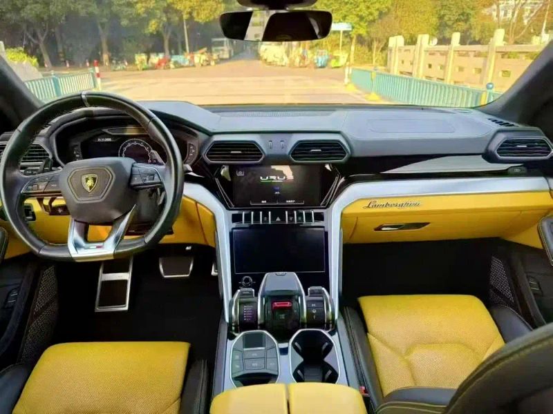 Lamborghini urus