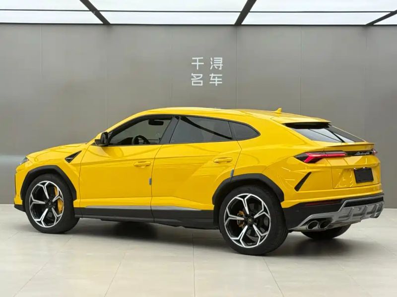 Lamborghini urus