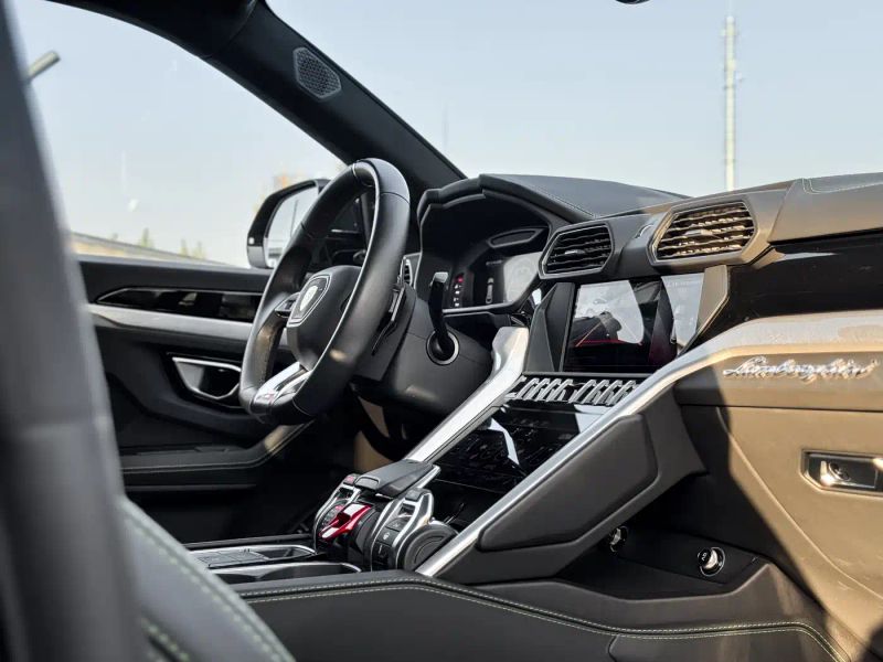 Lamborghini urus