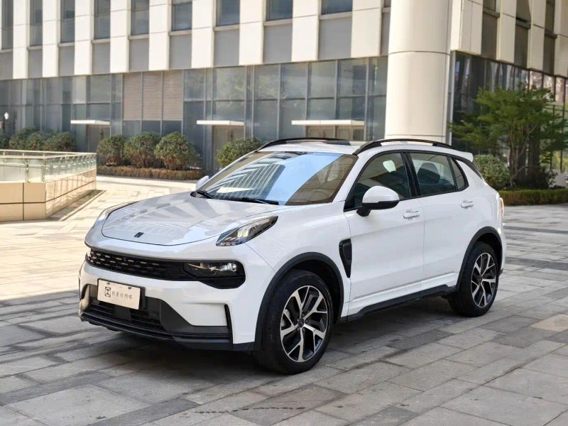Lynk&co 01