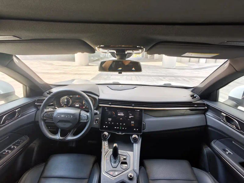 Lynk&co 01