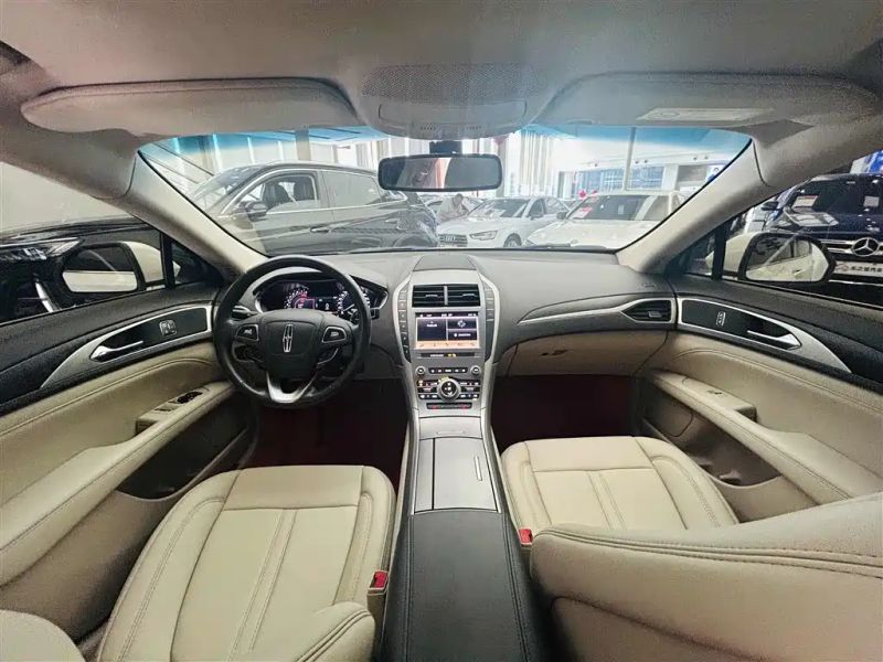 navigator mkz