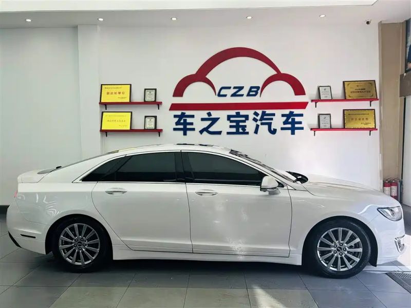 navigator mkz