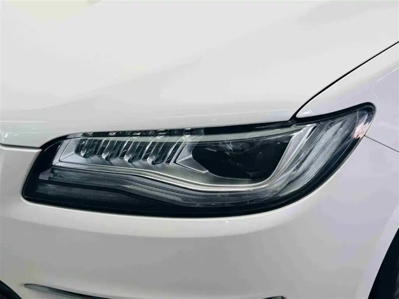 navigator mkz
