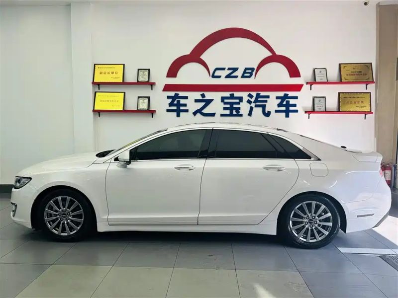 navigator mkz