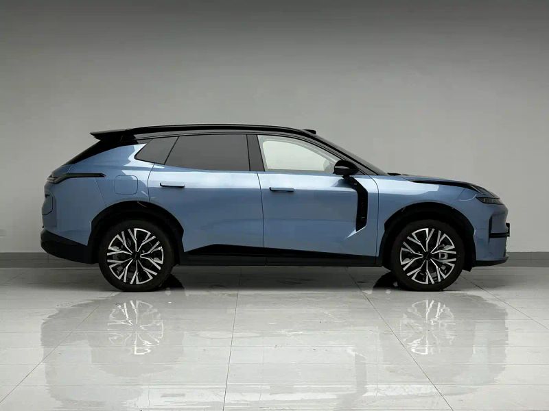 Lynk&co 08
