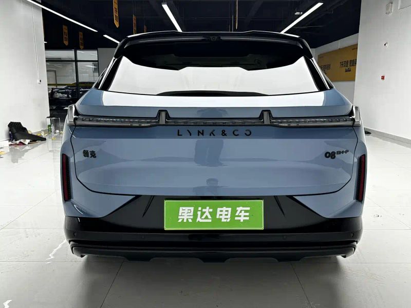 Lynk&co 08