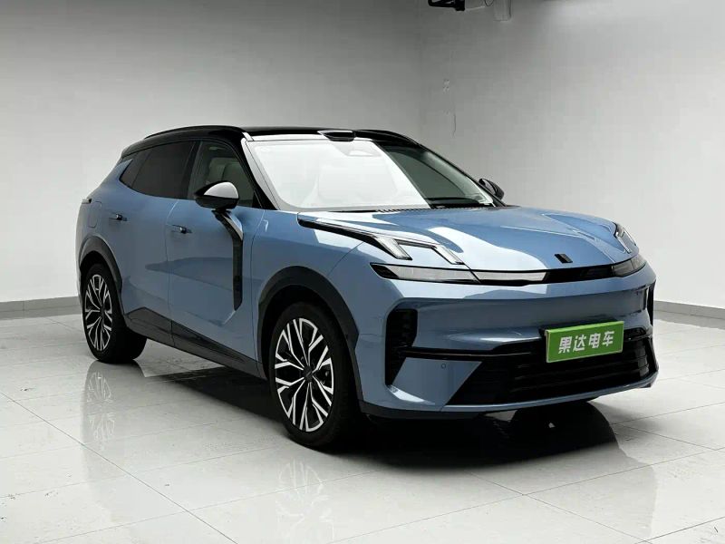 Lynk&co 08