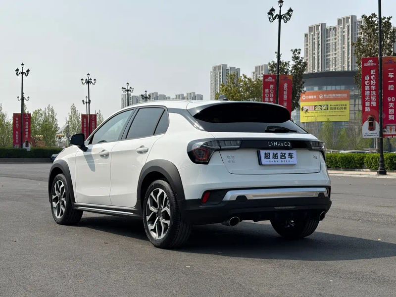 Lynk&co 02