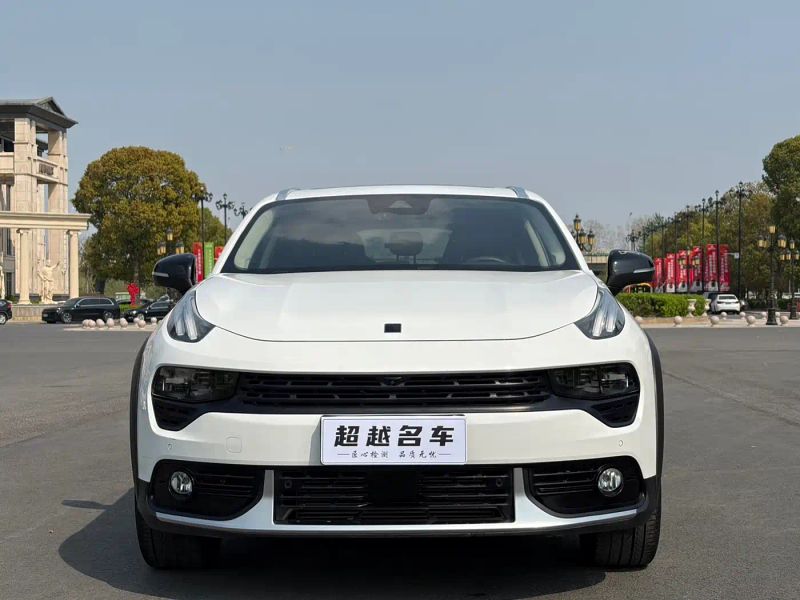 Lynk&co 02