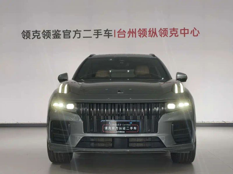 Lynk&co 09