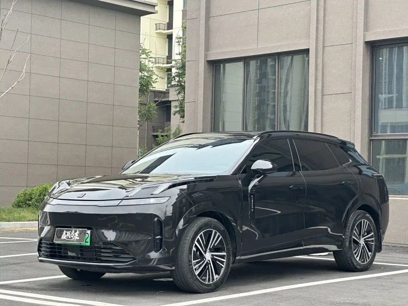 Lynk&co 08