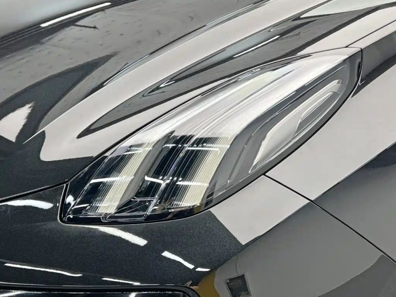 Lynk&co 09