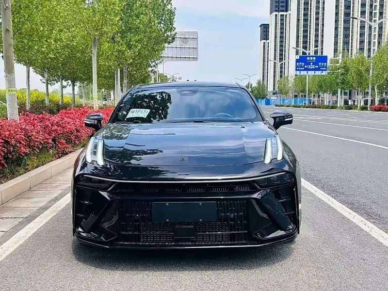 Lynk&co 03