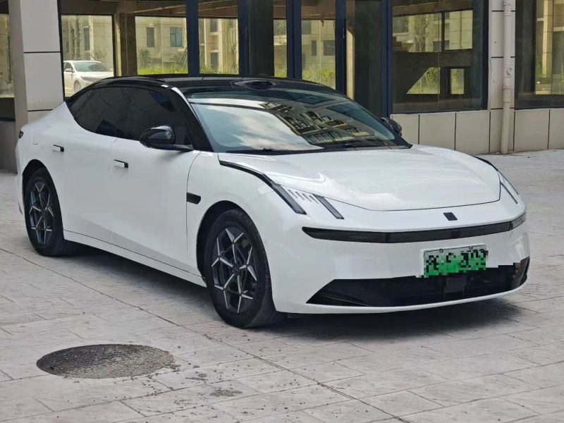 Lynk&co lynk_co_01