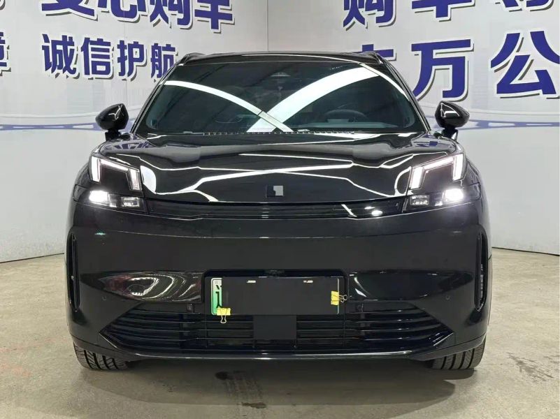 Lynk&co 08