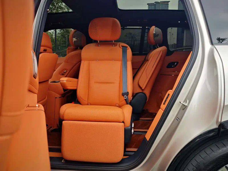 Lynk&co 900