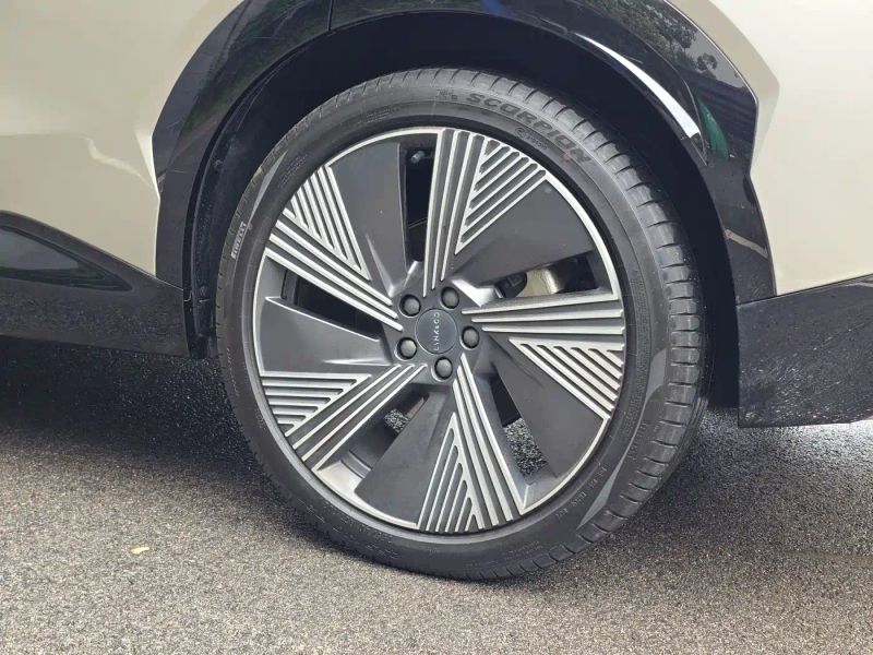 Lynk&co 08
