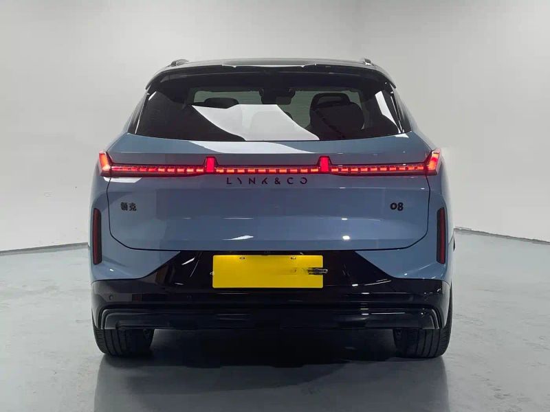 Lynk&co 08