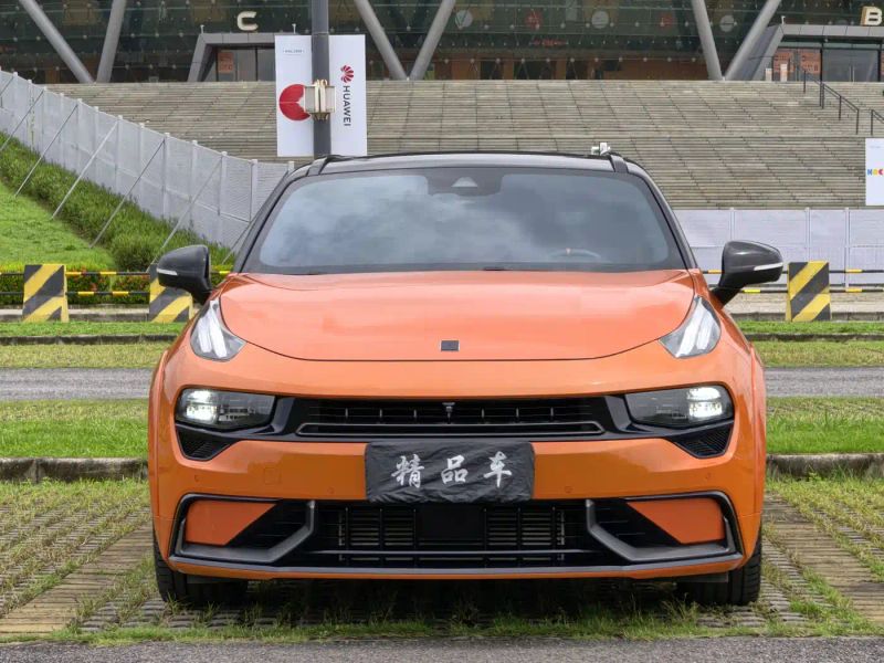 Lynk&co 02