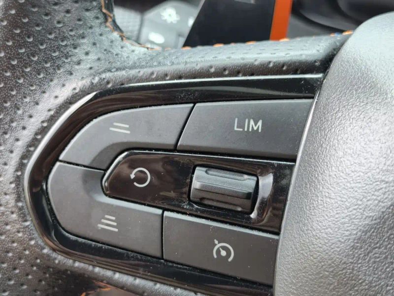 Lynk&co 02