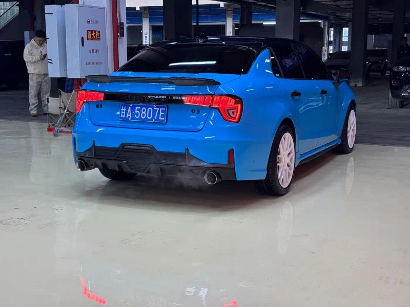 Lynk&co lynk-co-03