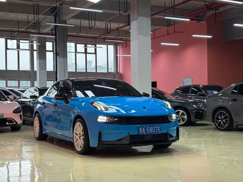 Lynk&co lynk-co-03