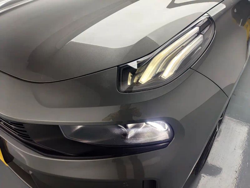 Lynk&co 03