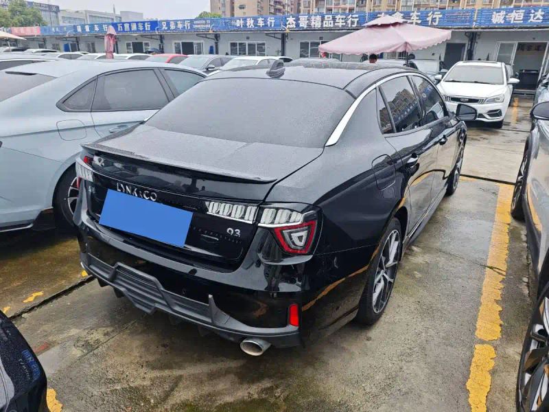 Lynk&co lynk-co-03