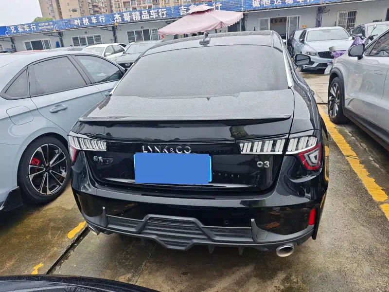 Lynk&co lynk-co-03
