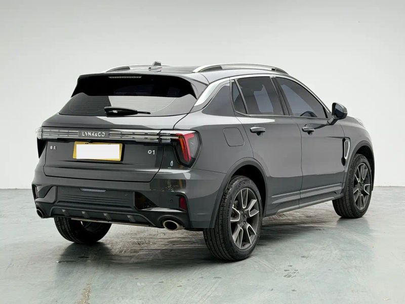 Lynk&co 01
