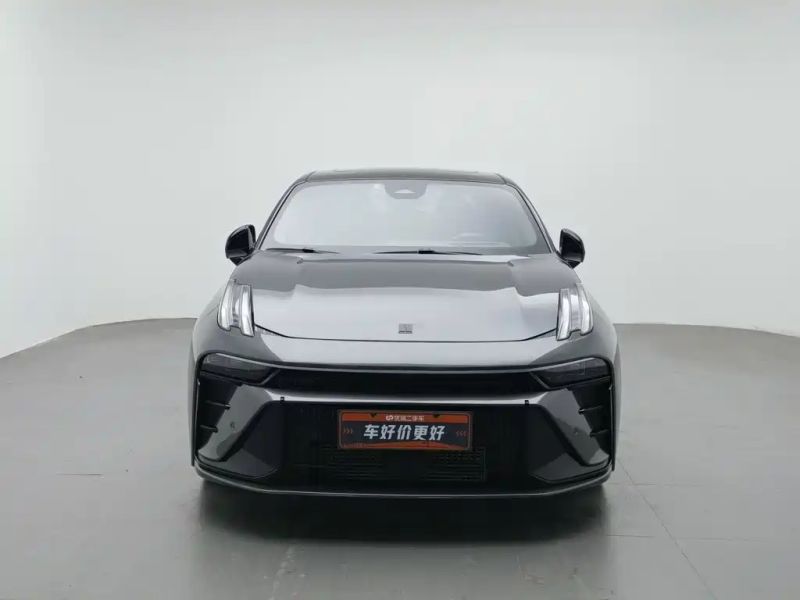 Lynk&co 03