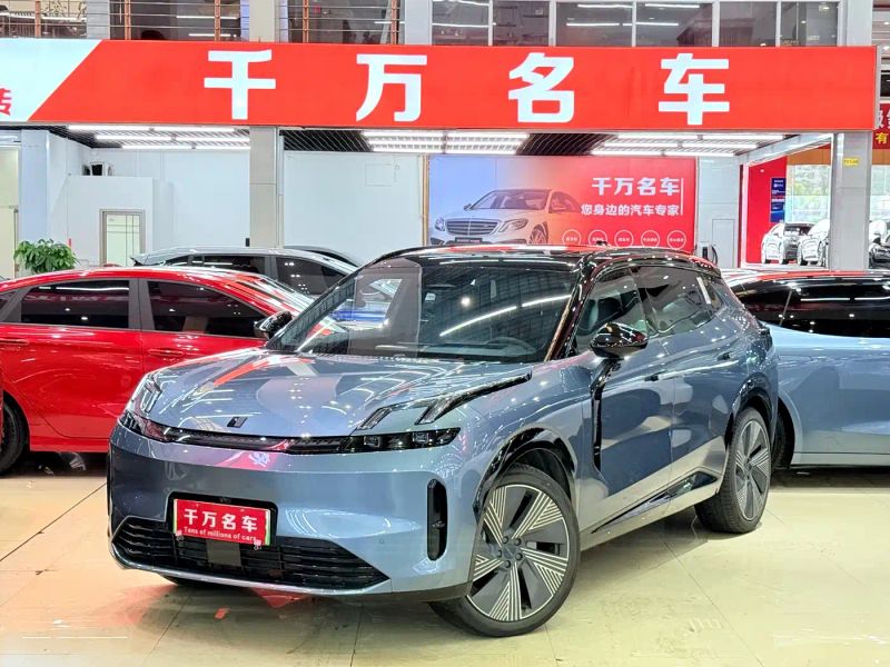 Lynk&co 08