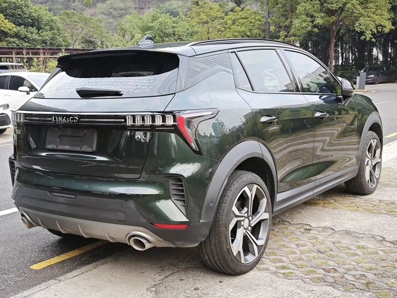 Lynk&co 06