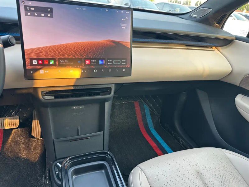 Lynk&co z20