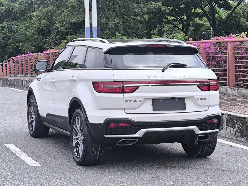 Landwind x7