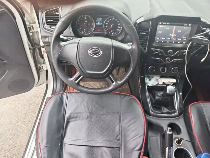 Landwind x8
