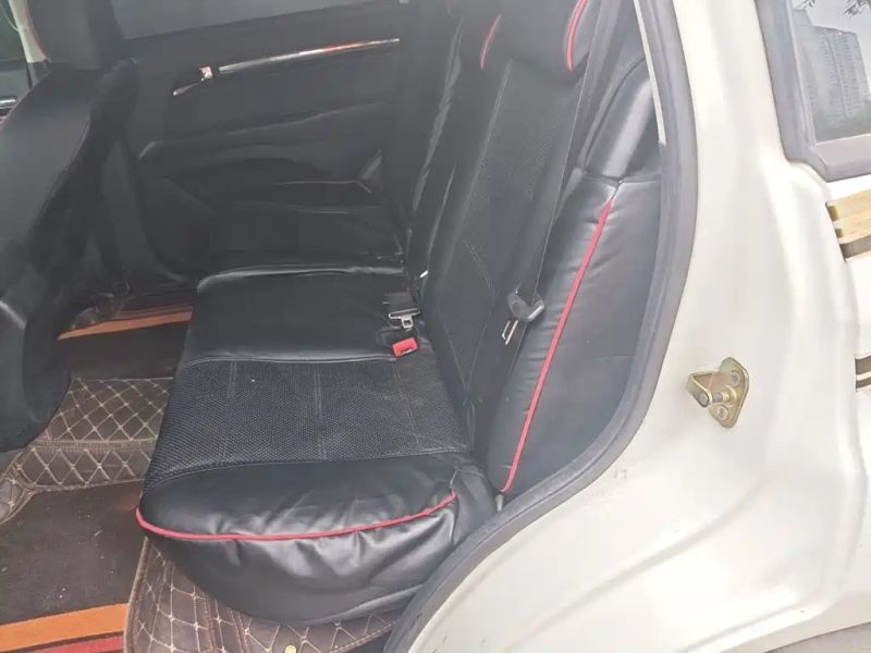Landwind x8