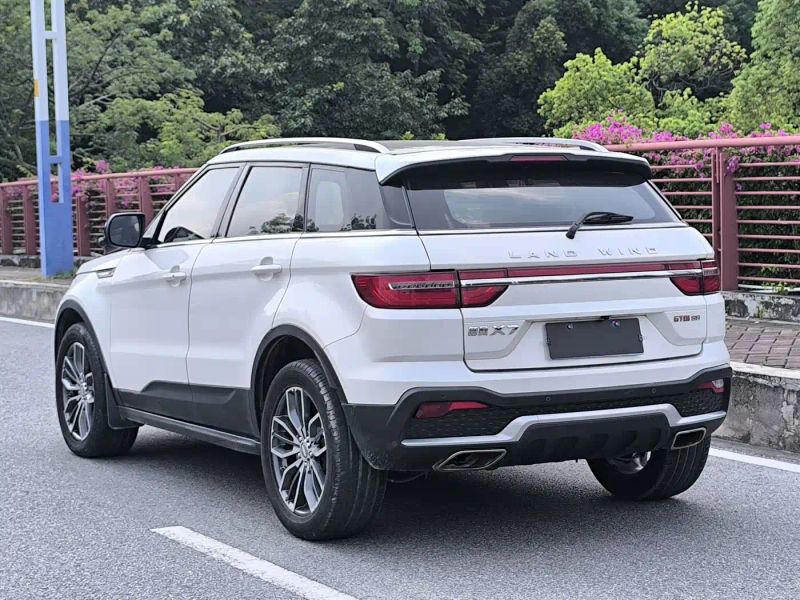 Landwind x7