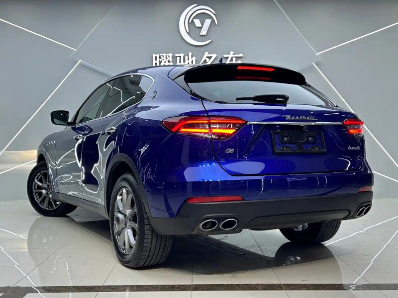 Maserati suv
