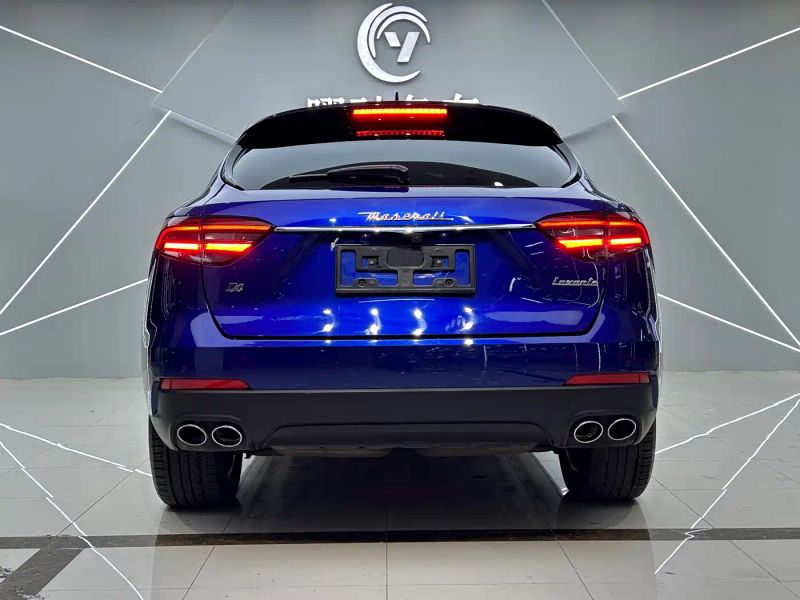 Maserati suv