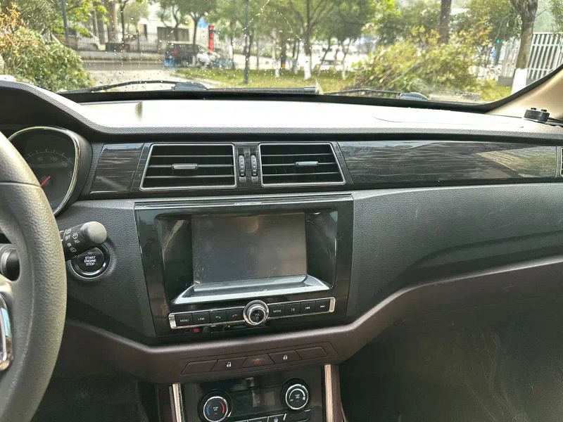 lifan maxus