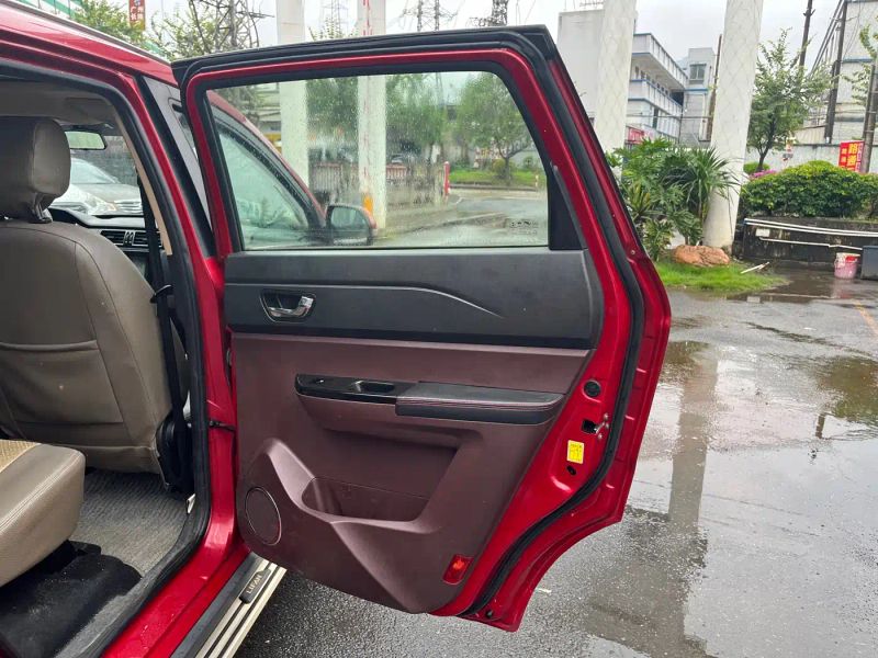 lifan maxus