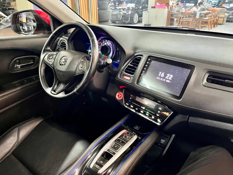 Lease" ve-1