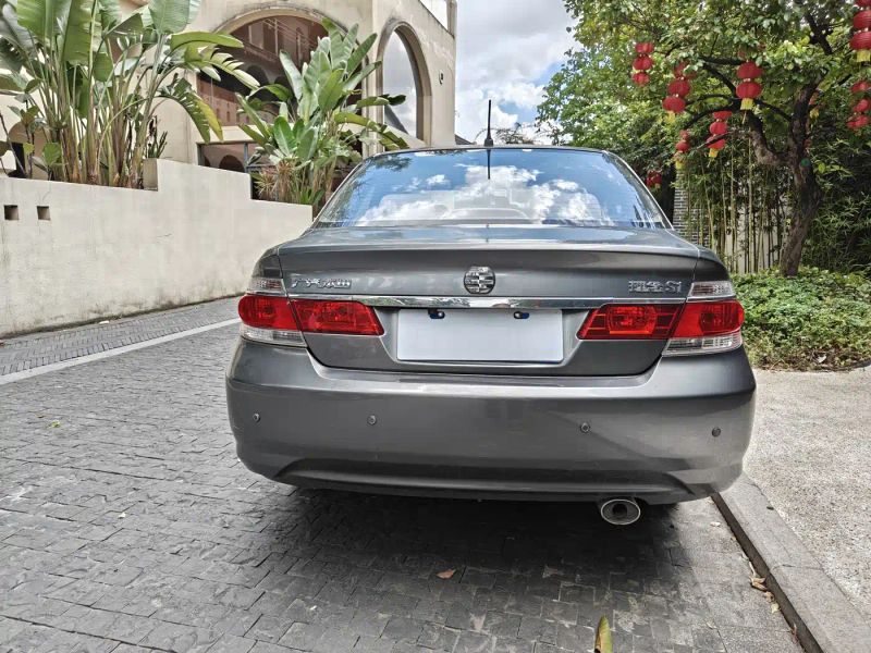 Lease" s1