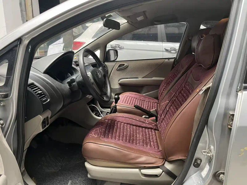 Lease" s1