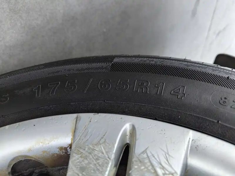 Lease" s1