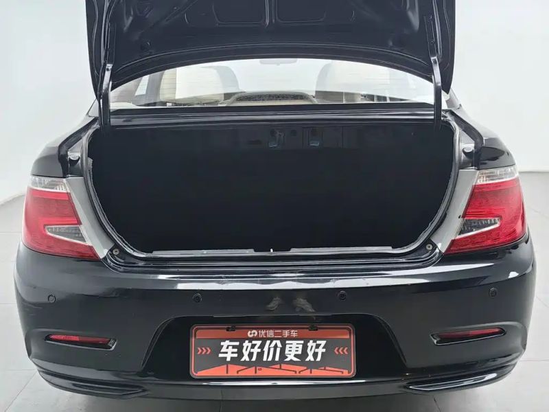 Lease" s1