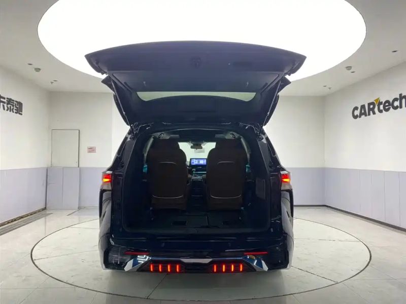 lorinsermaybach greyvia